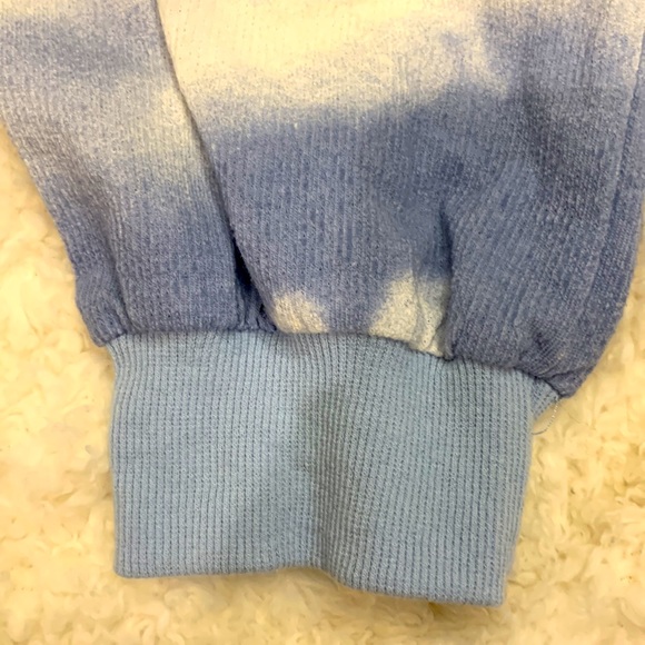 Urban Daizy womens tie dye sweatshirt- Size. M - Picture 4 of 6